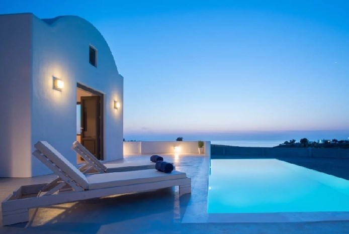 Greece Among Top-7 Luxury...
