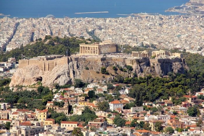 Study: Airbnb Transforms Greek...