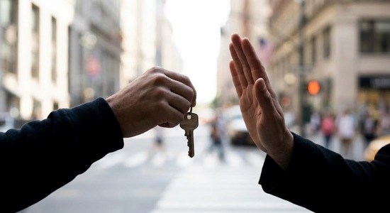 Стоп Airbnb: Де в Греції...