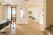 Property 16245 photo 2