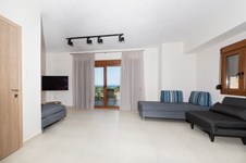 Property 22577 photo 24
