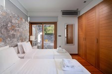 Property 39068 photo 152