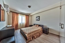 Property 46300 photo 2