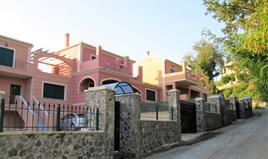 Къща 440 m² на о-в Корфу
