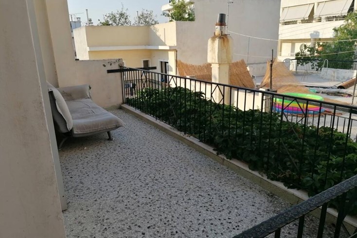 Realty photo 2