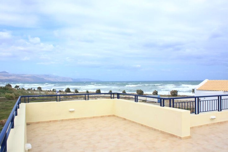 Realty photo 1