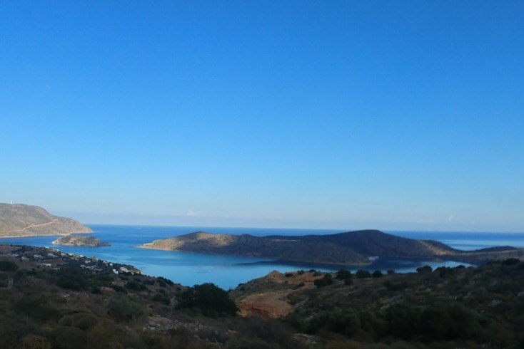 Realty photo 1