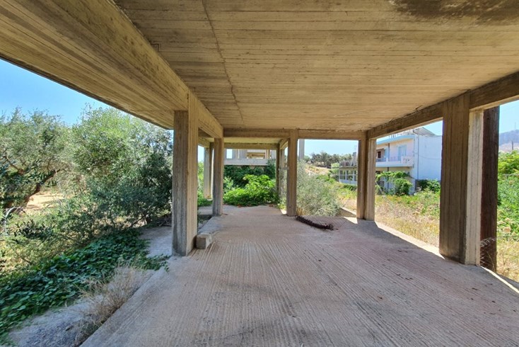 Realty photo 1