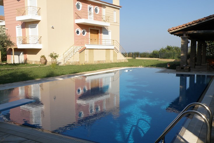 Realty photo 2