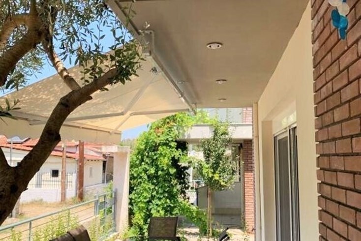 Realty photo 2