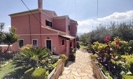 Detached house 179 m² in Corfu