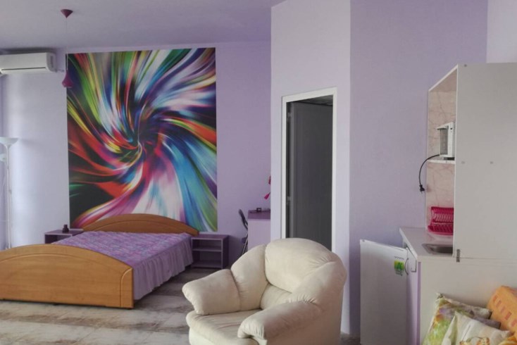 Realty photo 2