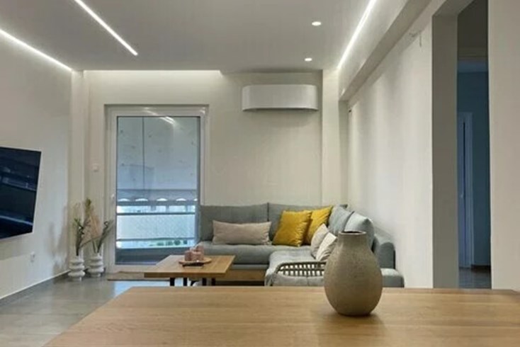 Realty photo 1