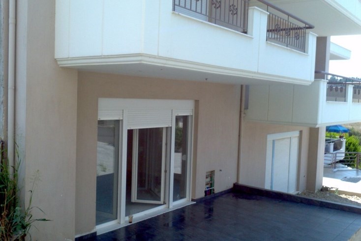 Realty photo 1