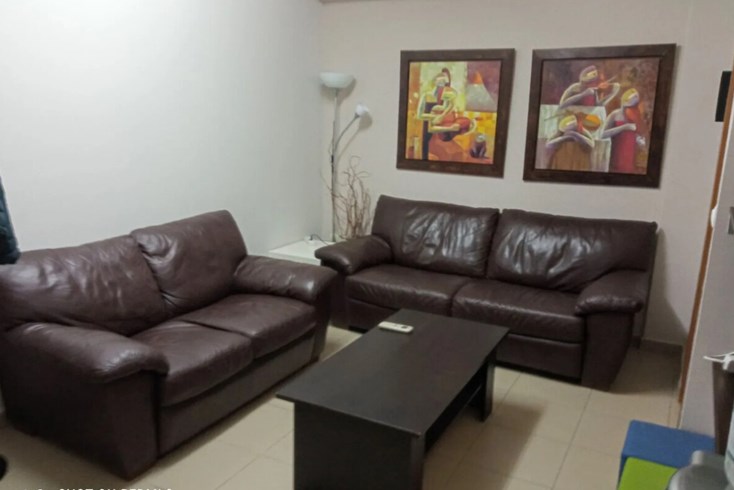 Realty photo 2