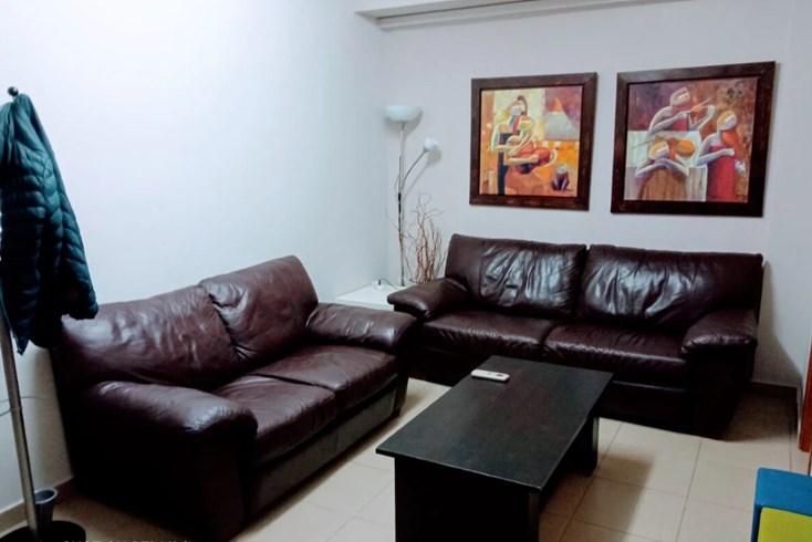 Realty photo 1