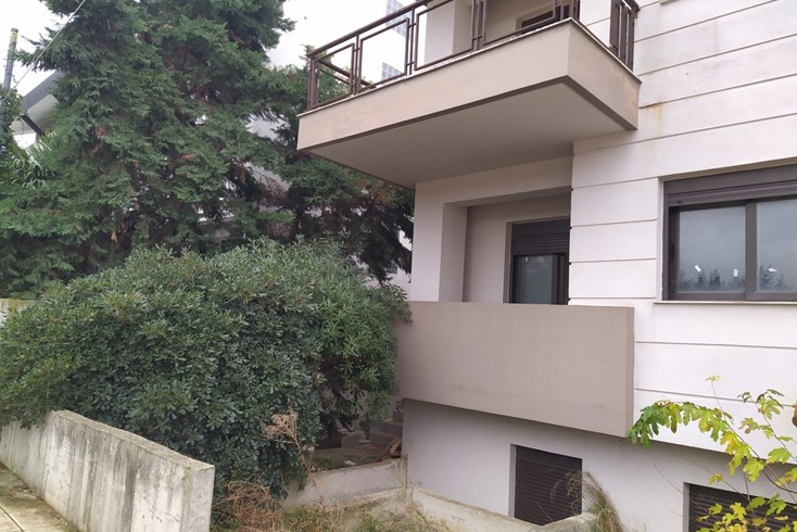 Realty photo 2