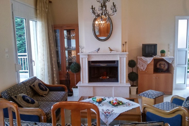 Realty photo 2