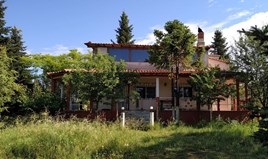 Kuća 152 m² u predgrađu Soluna