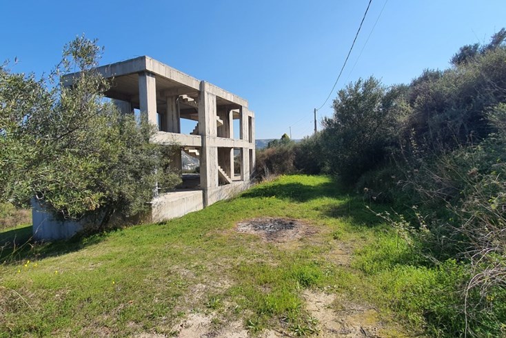 Realty photo 2