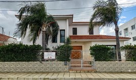 Dom wolnostojący 215 m² w Nikozji
