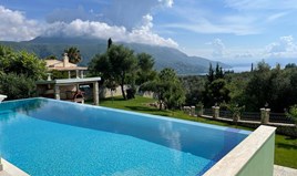 Villa 300 m² in Corfu