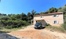 Detached house 130 m² in Corfu
