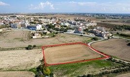 Land 4879 m² in Larnaka