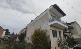 თაუნჰაუსი 150 m² სალონიკის გარეუბანში