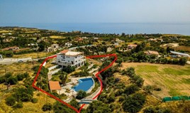 Detached house 330 m² in Paphos