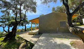 Detached house 72 m² in Corfu