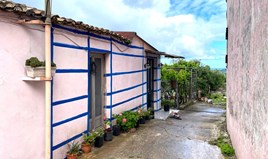 Detached house 80 m² in Corfu