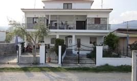 Διώροφο διαμέρισμα 230 μ² στην Ασπροβάλτα