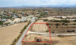 Land 2880 m² in Nicosia