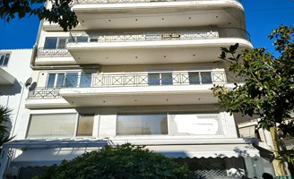 Flat 93 m² in Athens