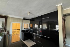 Property 65680 photo 4