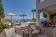 Property 714 photo 6