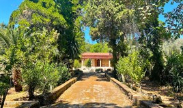 Detached house 340 m² in Corfu