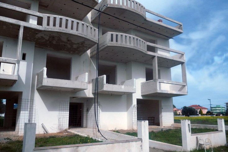 Realty photo 1