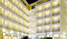 Otel 4600 m² Korfu’da