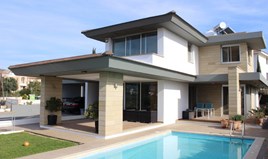 Villa 380 m² in Paphos