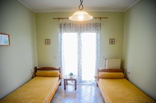 Property 1042 photo 14