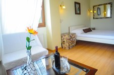 Property 1042 photo 36