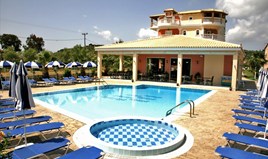 Hotel 1600 m² auf Zakynthos