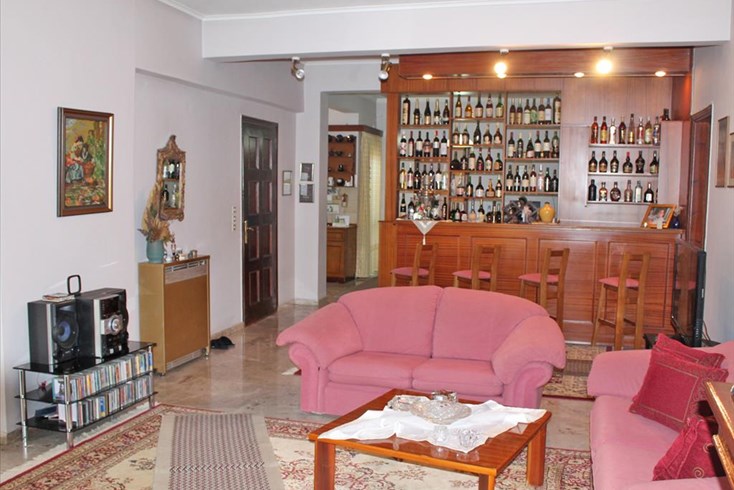 Realty photo 1