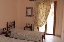 Property 1060 photo 12