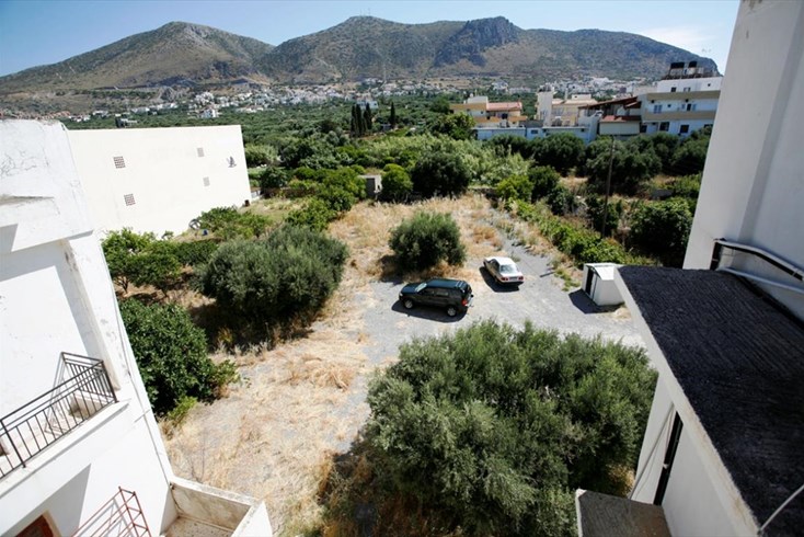 Realty photo 1