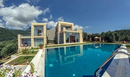 Villa 330 m² auf Korfu