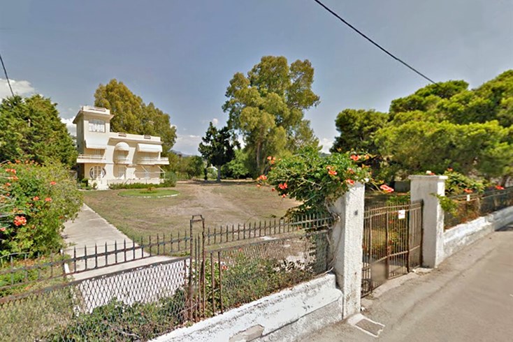 Realty photo 1