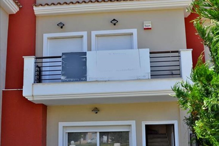 Realty photo 1